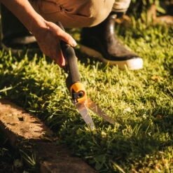 Fiskars Rasenkantenschere -Bio Pflanzen Verkauf 0920300308 FISKARS Rasenkantenschere 3 107006