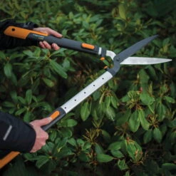 Fiskars SmartFit Teleskop Heckenschere 12 Fiskars SmartFit Teleskop Heckenschere -Bio Pflanzen Verkauf 0920300643 SmartFit Teleskop Heckenschere HS86 3 107024
