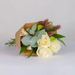 Gemischter Blumenbund 'Lilientraum' Inkl. Gratis Grußkarte -Bio Pflanzen Verkauf 1025700007 DIY Mixbund Lilientraum Lilie Rose Euka Fluffy 1 94529