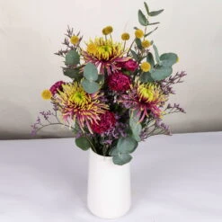 Gemischter Blumenbund 'Baltazar Mit Nelke' Inkl. Gratis Grußkarte -Bio Pflanzen Verkauf 1025700012 DIY Mixbund Baltazar mit Nelke Chrysanth Craspedia Euka Statice Nelke 1 94429